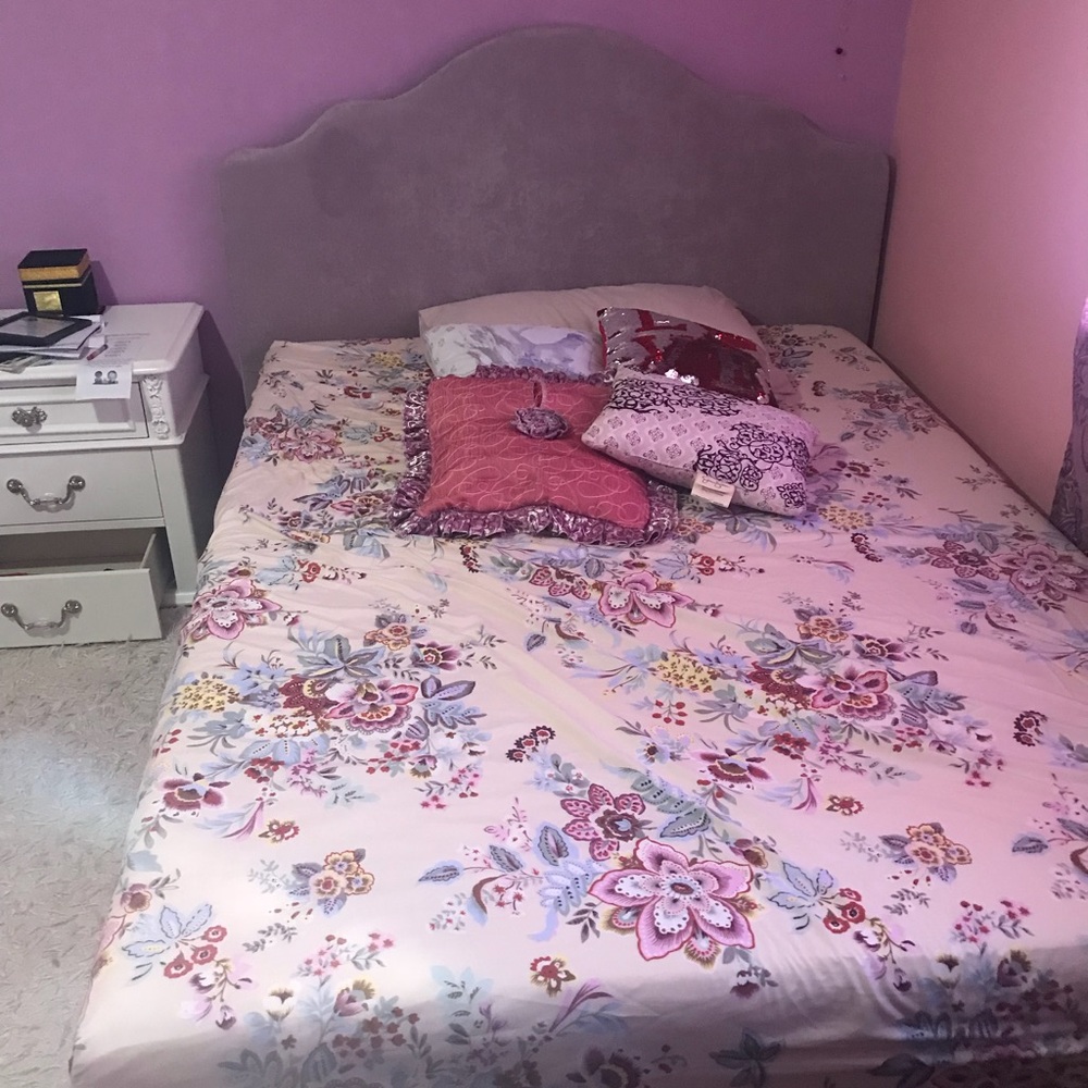 Bed - Picture 2 of 2